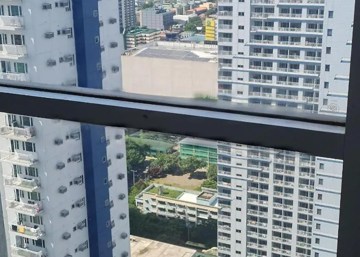 The Grass Residences By Reese T23927 3* Manila